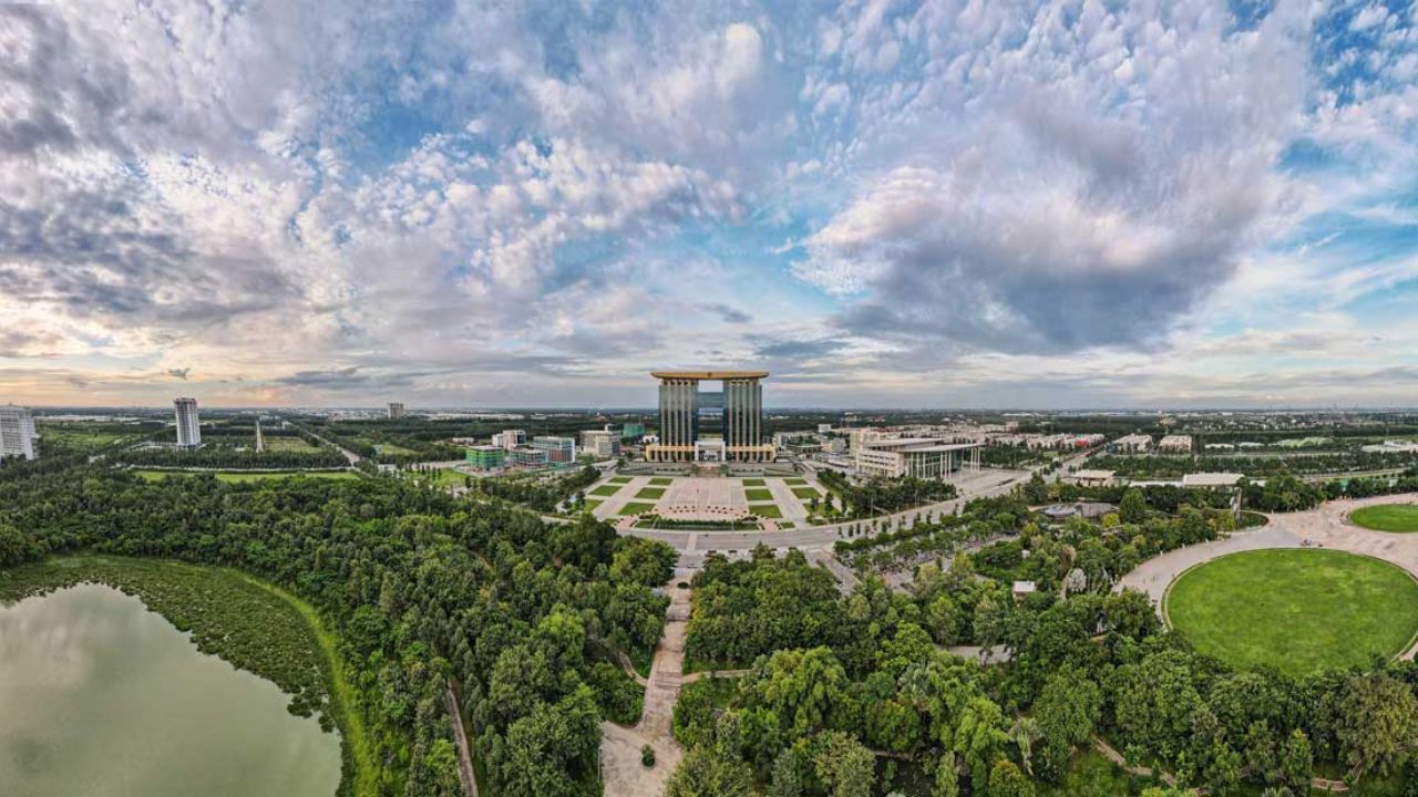 Thuê Xe Đi Bình Dương Từ TPHCM: Phục vụ công tác và khu công nghiệp