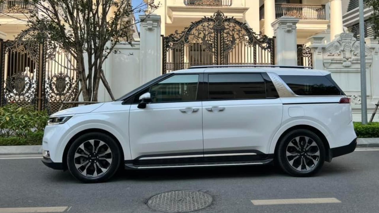 Thuê Xe KIA Carnival